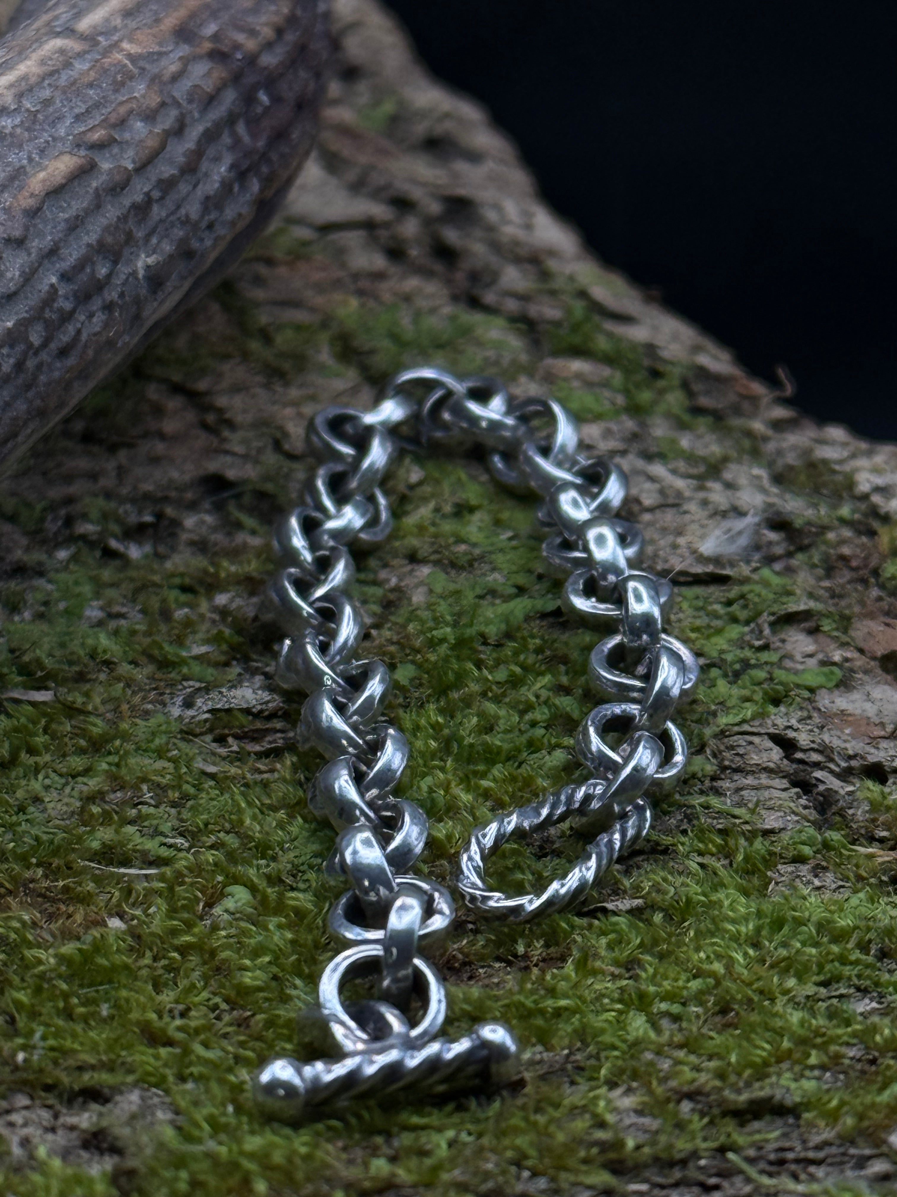 Open Bond Bracelet