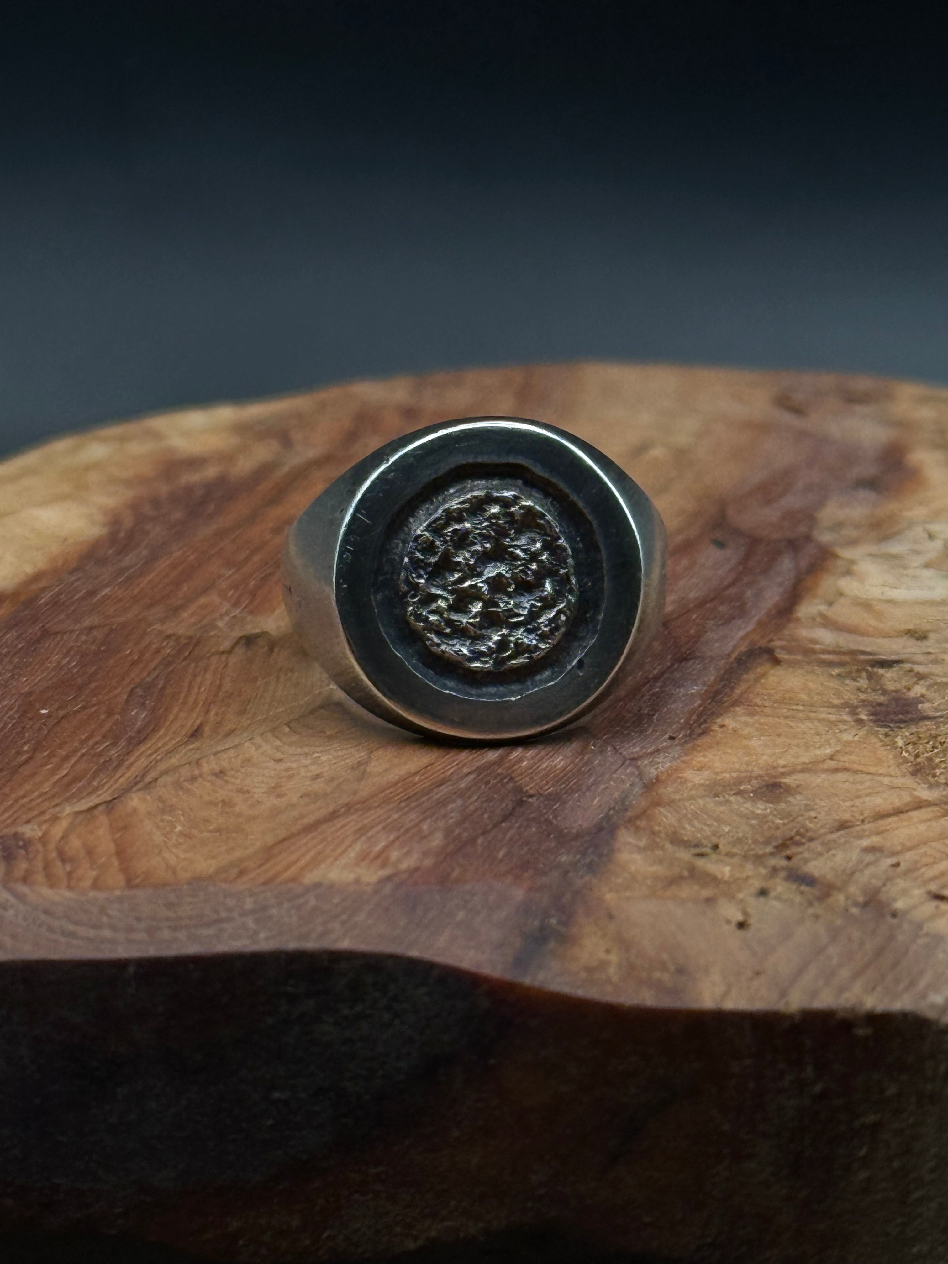 Contained Chaos Signet Ring